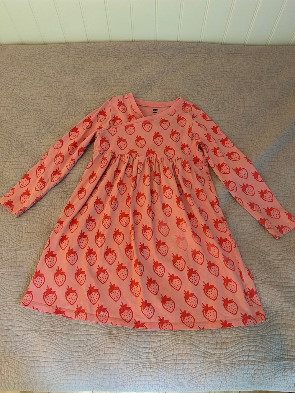 Tea Strawberry Dress ๐